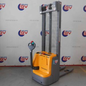 Apilador eléctrico NUEVO Jungheinrich EJC112